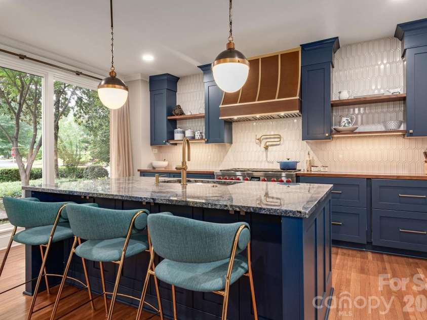 1101 Belgrave Place, Charlotte, NC 28203.  MLS# CAR4408102, YatesRealty ID 42373. 