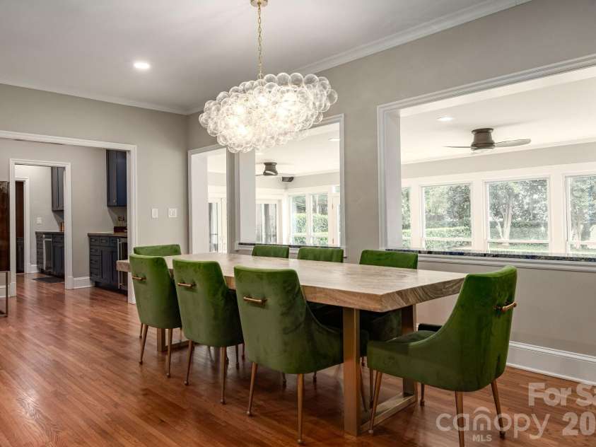 1101 Belgrave Place, Charlotte, NC 28203.  MLS# CAR4408102, YatesRealty ID 42373. 