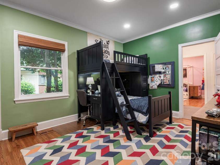 1101 Belgrave Place, Charlotte, NC 28203.  MLS# CAR4408102, YatesRealty ID 42373. 