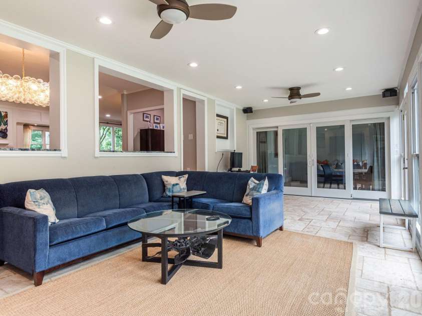 1101 Belgrave Place, Charlotte, NC 28203.  MLS# CAR4408102, YatesRealty ID 42373. 