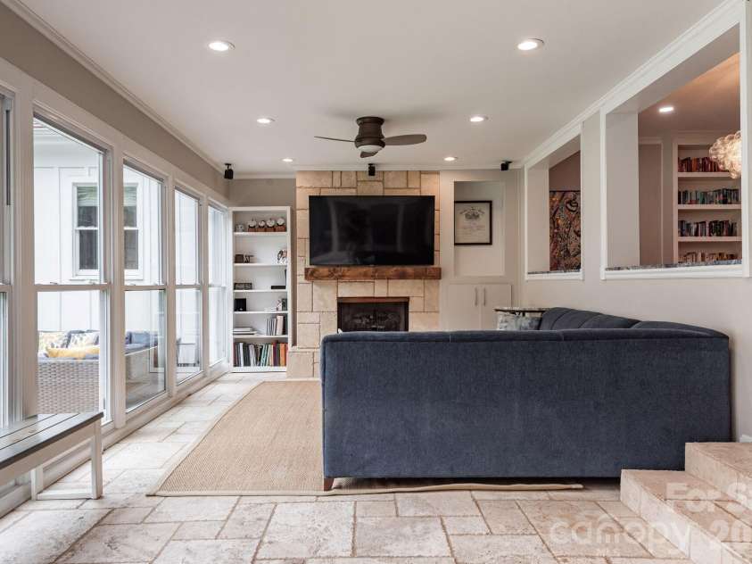 1101 Belgrave Place, Charlotte, NC 28203.  MLS# CAR4408102, YatesRealty ID 42373. 