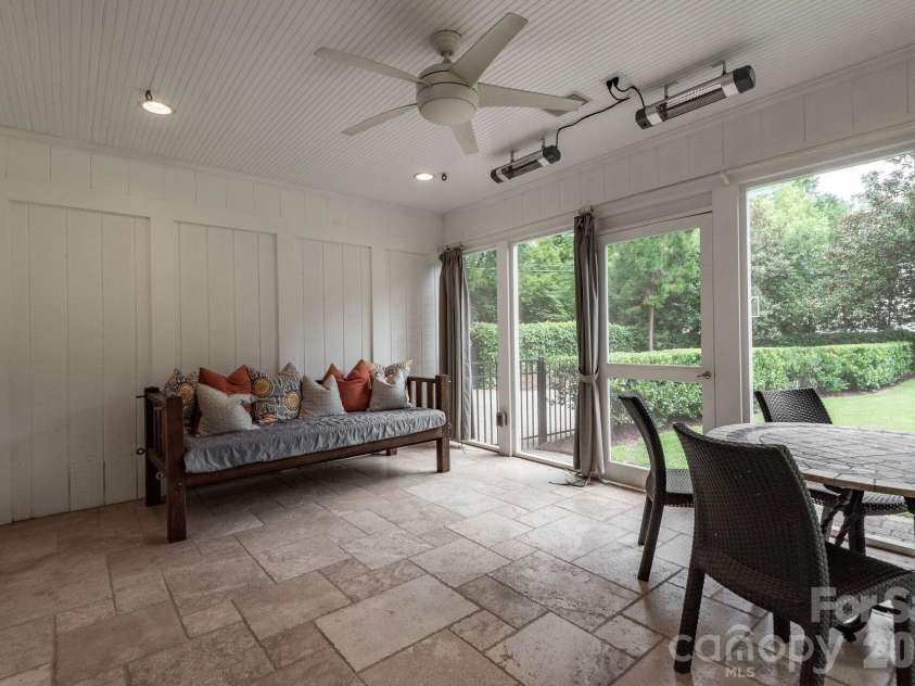 1101 Belgrave Place, Charlotte, NC 28203.  MLS# CAR4408102, YatesRealty ID 42373. 