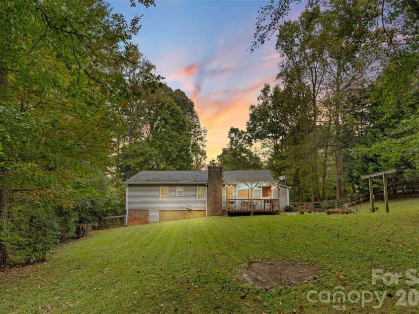 113 Sawtooth Lane, Stanley, NC 28164.  MLS# CAR4410991, YatesRealty ID 42374. 