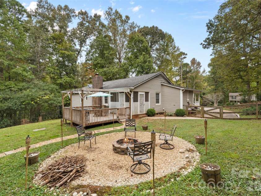 113 Sawtooth Lane, Stanley, NC 28164.  MLS# CAR4410991, YatesRealty ID 42374. Firepit
