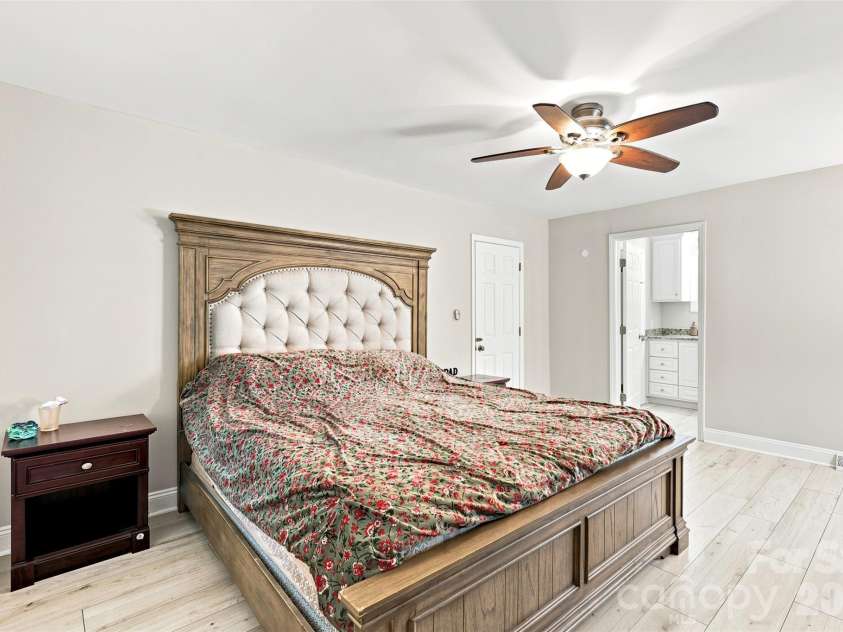 113 Sawtooth Lane, Stanley, NC 28164.  MLS# CAR4410991, YatesRealty ID 42374. Primary suite
