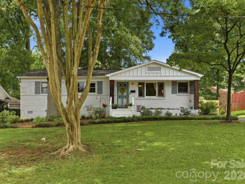 6238 Rosecrest Drive, Charlotte, NC 28210.  MLS# CAR4411397, YatesRealty ID 42375. 