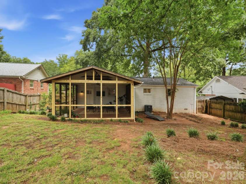 6238 Rosecrest Drive, Charlotte, NC 28210.  MLS# CAR4411397, YatesRealty ID 42375. 