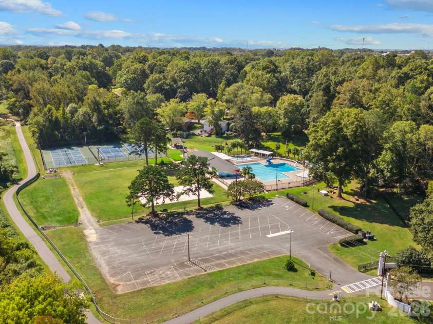 6238 Rosecrest Drive, Charlotte, NC 28210.  MLS# CAR4411397, YatesRealty ID 42375. 