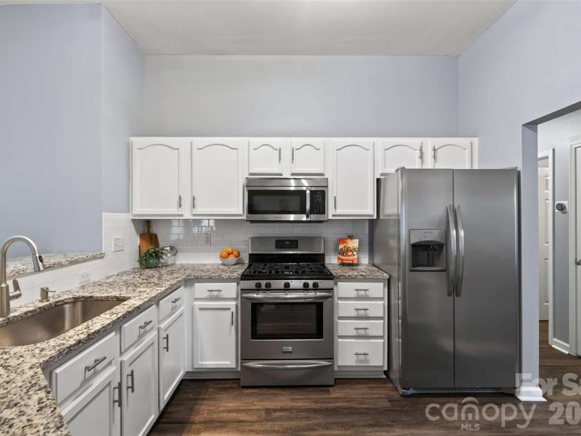 8424 Hirsch Drive, Charlotte, NC 28277.  MLS# CAR4411404, YatesRealty ID 42376. 
