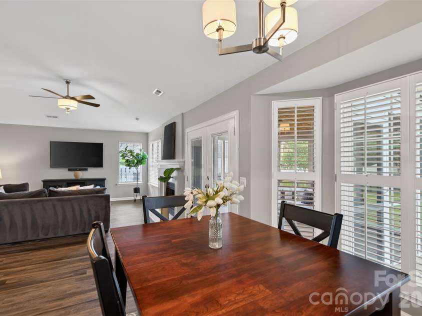 8424 Hirsch Drive, Charlotte, NC 28277.  MLS# CAR4411404, YatesRealty ID 42376. 