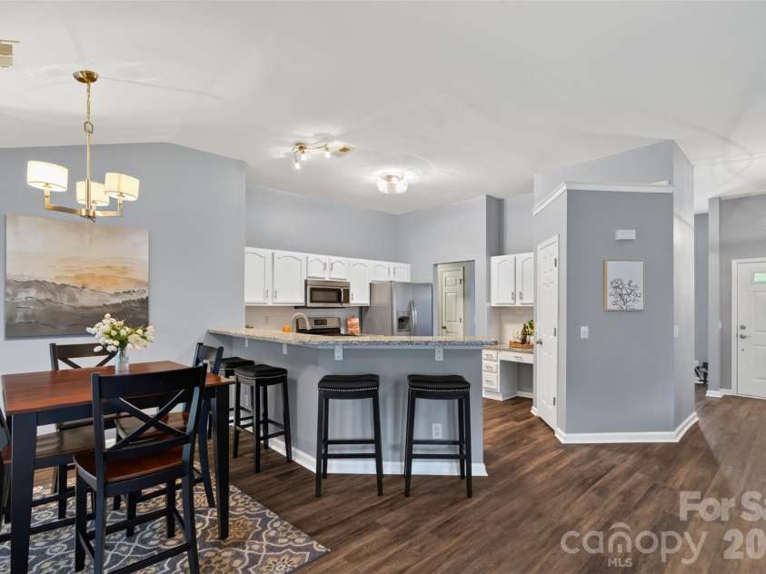 8424 Hirsch Drive, Charlotte, NC 28277.  MLS# CAR4411404, YatesRealty ID 42376. 