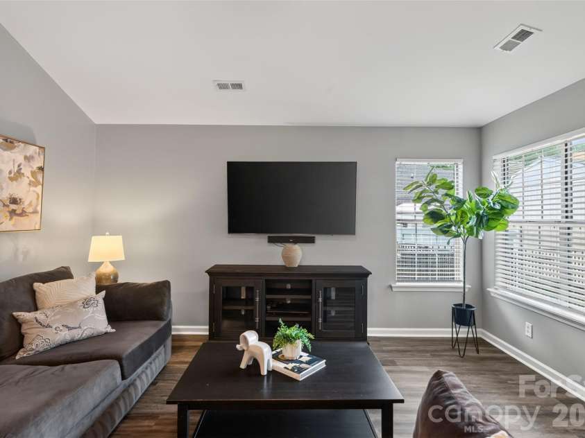 8424 Hirsch Drive, Charlotte, NC 28277.  MLS# CAR4411404, YatesRealty ID 42376. 