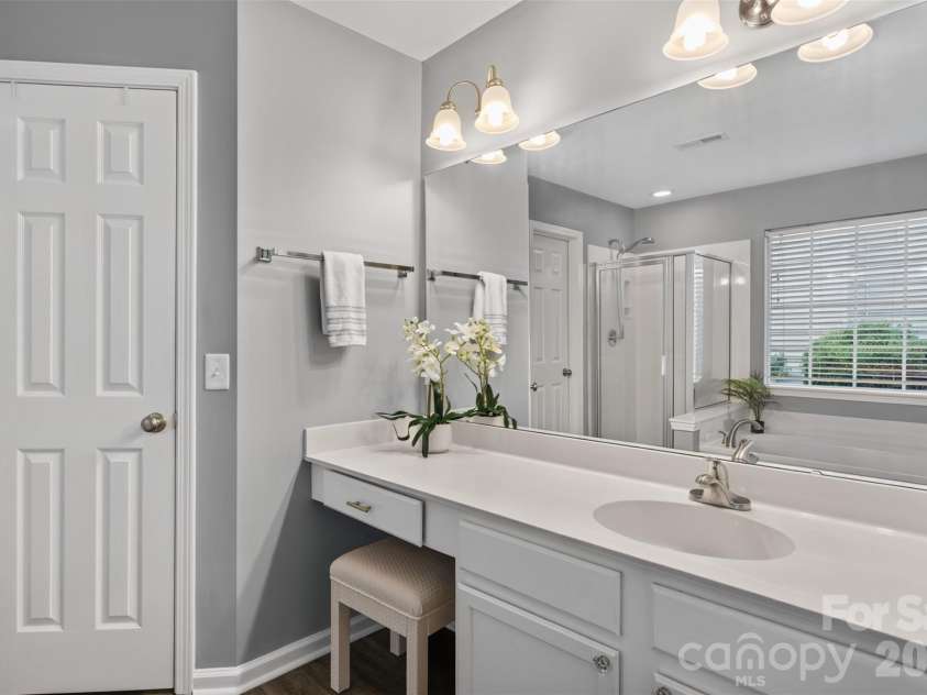 8424 Hirsch Drive, Charlotte, NC 28277.  MLS# CAR4411404, YatesRealty ID 42376. 