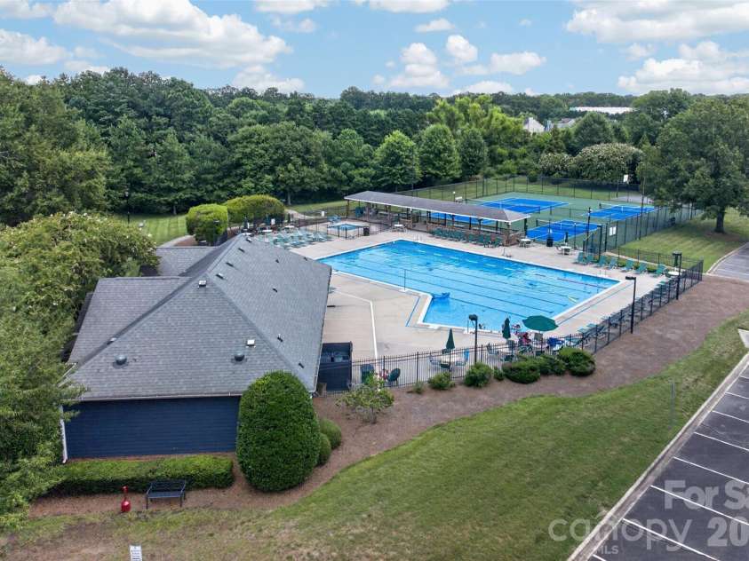 8424 Hirsch Drive, Charlotte, NC 28277.  MLS# CAR4411404, YatesRealty ID 42376. 
