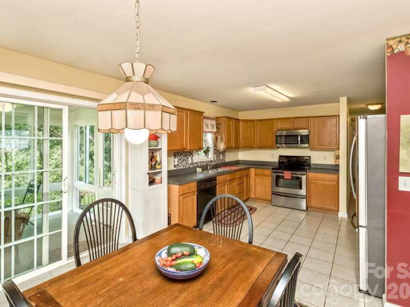 11 Dusty Lane, Leicester, NC 28748.  MLS# CAR4412609, YatesRealty ID 42377. 