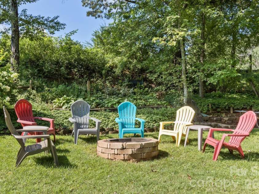 11 Dusty Lane, Leicester, NC 28748.  MLS# CAR4412609, YatesRealty ID 42377. 