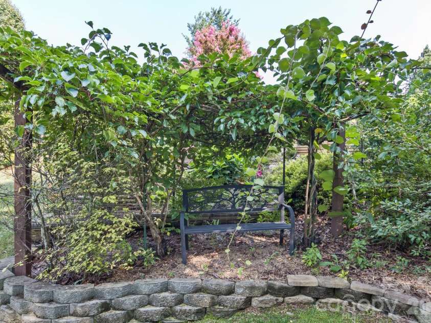 11 Dusty Lane, Leicester, NC 28748.  MLS# CAR4412609, YatesRealty ID 42377. 