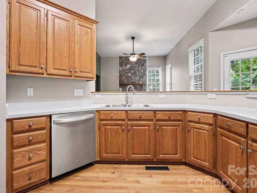 17208 Sycamore Ridge Court, Cornelius, NC 28031.  MLS# CAR4393421, YatesRealty ID 42378. 