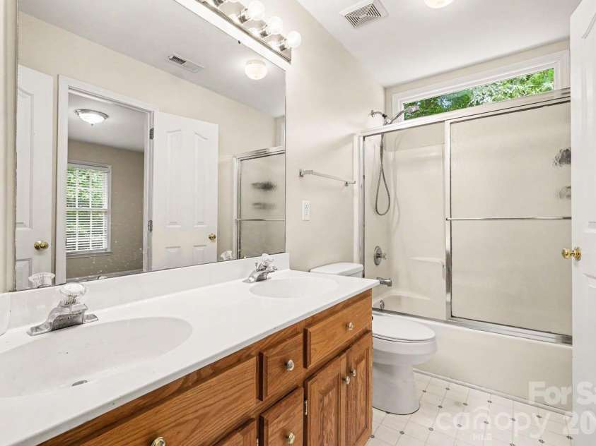 17208 Sycamore Ridge Court, Cornelius, NC 28031.  MLS# CAR4393421, YatesRealty ID 42378. 
