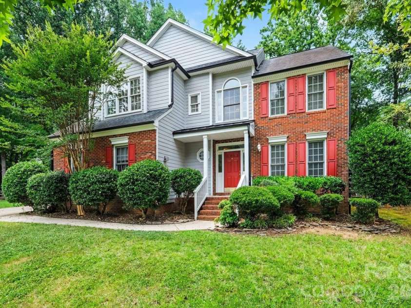 17208 Sycamore Ridge Court, Cornelius, NC 28031.  MLS# CAR4393421, YatesRealty ID 42378. 