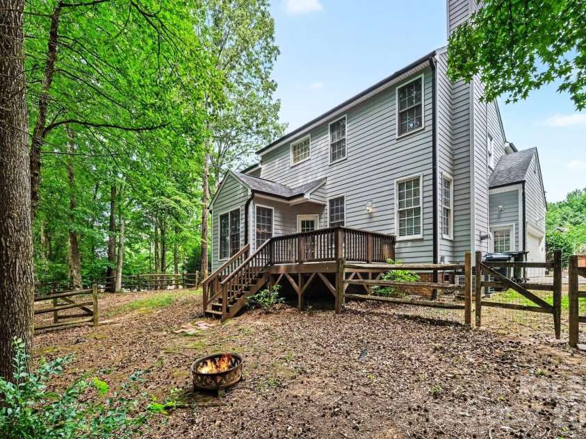 17208 Sycamore Ridge Court, Cornelius, NC 28031.  MLS# CAR4393421, YatesRealty ID 42378. Backyard
