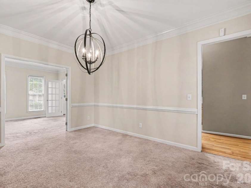 17208 Sycamore Ridge Court, Cornelius, NC 28031.  MLS# CAR4393421, YatesRealty ID 42378. Spacious dining room
