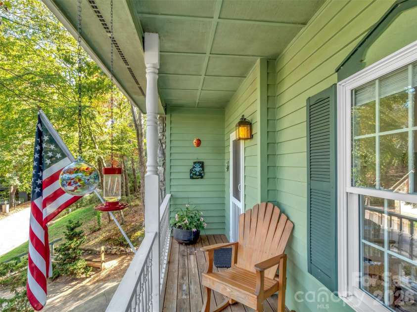 132 Aldersgate Road, Waynesville, NC 28786.  MLS# CAR4410422, YatesRealty ID 42379. 