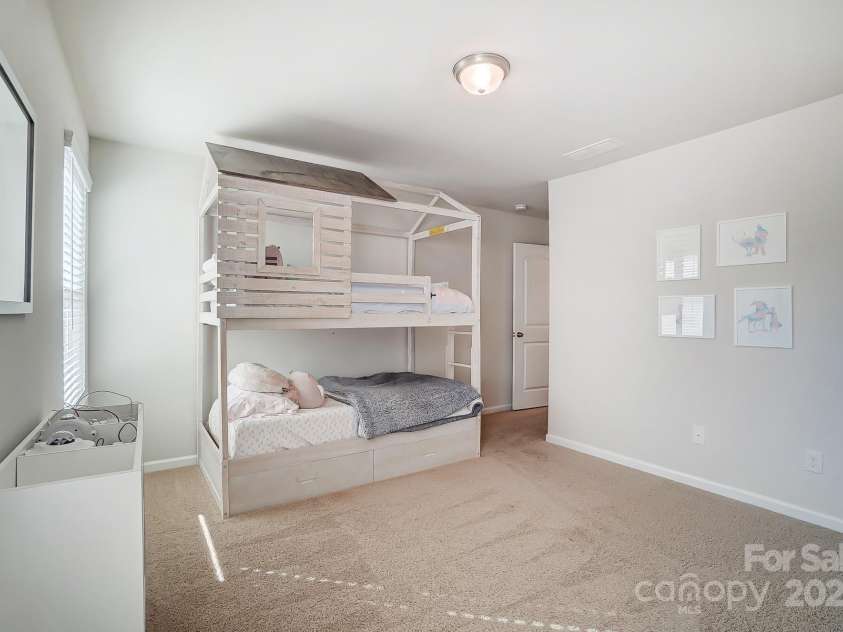 19117 Hawk Haven Lane, Charlotte, NC 28278.  MLS# CAR4215357, YatesRealty ID 4238. Upstairs bedroom 2
