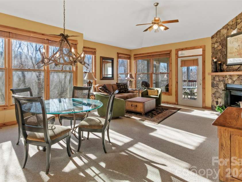 80 Stoney Falls Loop, Burnsville, NC 28714.  MLS# CAR4335875, YatesRealty ID 4238. 