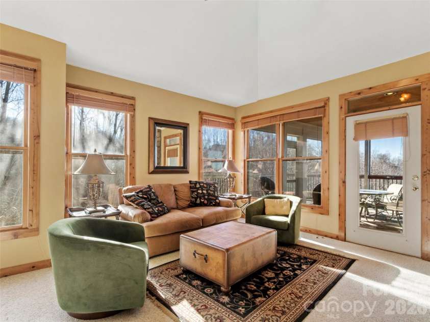 80 Stoney Falls Loop, Burnsville, NC 28714.  MLS# CAR4335875, YatesRealty ID 4238. 