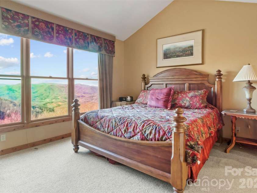 80 Stoney Falls Loop, Burnsville, NC 28714.  MLS# CAR4335875, YatesRealty ID 4238. 