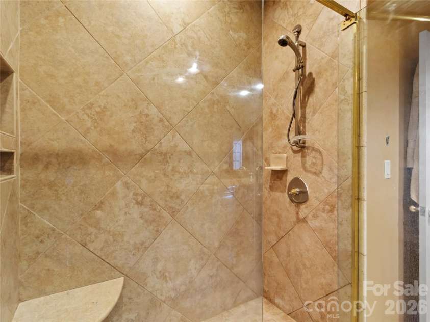 80 Stoney Falls Loop, Burnsville, NC 28714.  MLS# CAR4335875, YatesRealty ID 4238. 