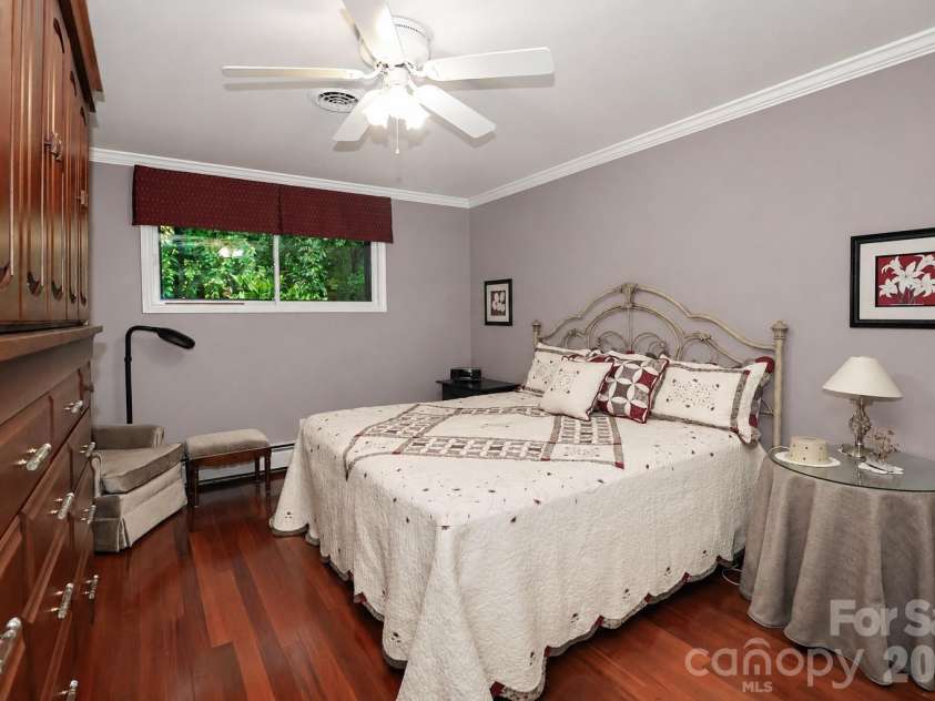107 Augusta Drive, Statesville, NC 28625.  MLS# CAR4403997, YatesRealty ID 42381. 