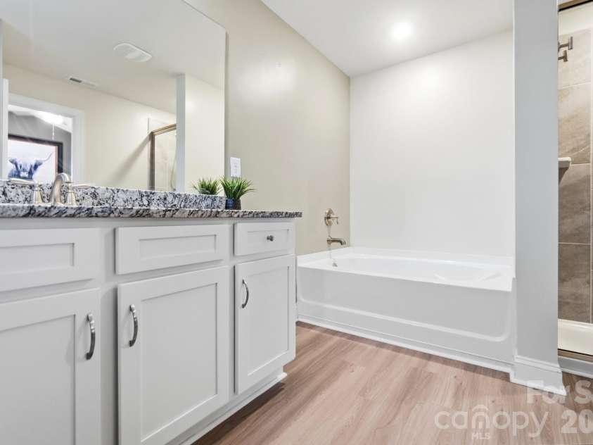 193 Adams Tree Way, Troutman, NC 28166.  MLS# CAR4405517, YatesRealty ID 42384. 