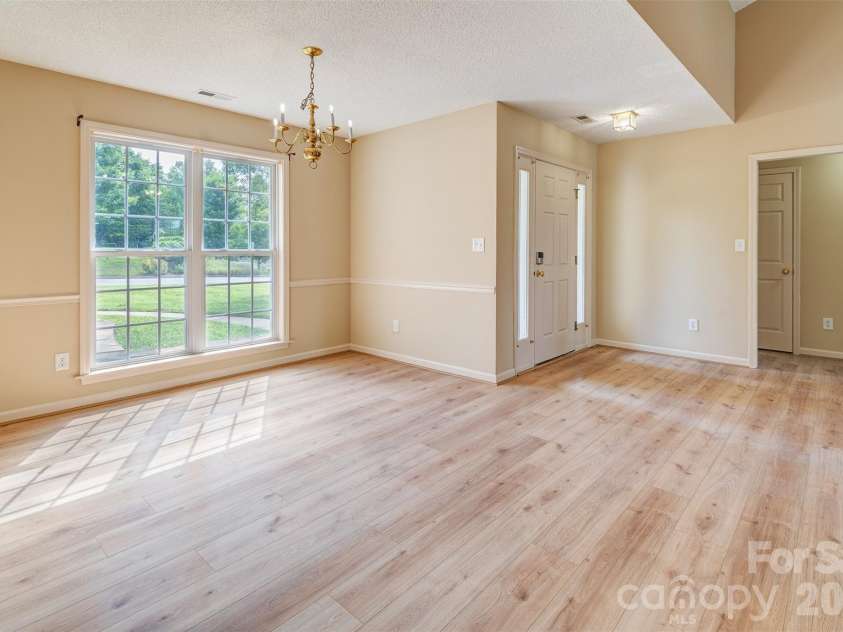 264 Cottage Ridge Road, Fletcher, NC 28732.  MLS# CAR4406301, YatesRealty ID 42386. 