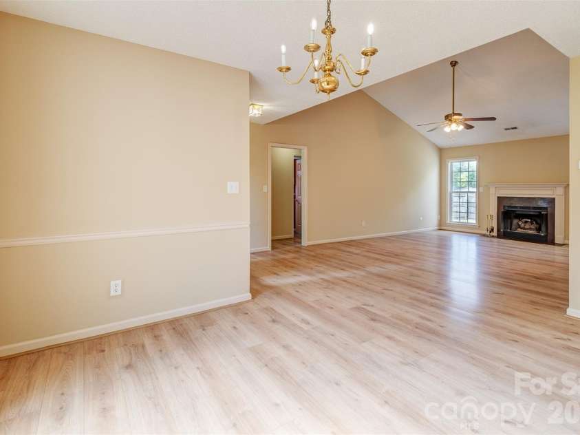 264 Cottage Ridge Road, Fletcher, NC 28732.  MLS# CAR4406301, YatesRealty ID 42386. 