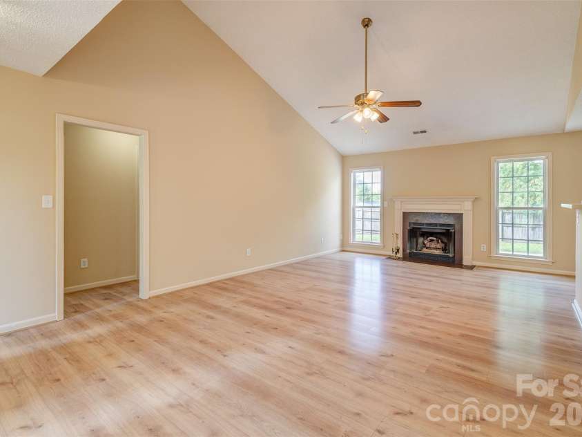 264 Cottage Ridge Road, Fletcher, NC 28732.  MLS# CAR4406301, YatesRealty ID 42386. 