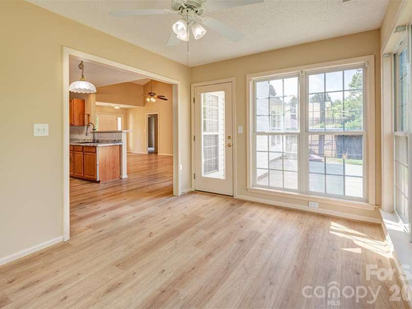 264 Cottage Ridge Road, Fletcher, NC 28732.  MLS# CAR4406301, YatesRealty ID 42386. 