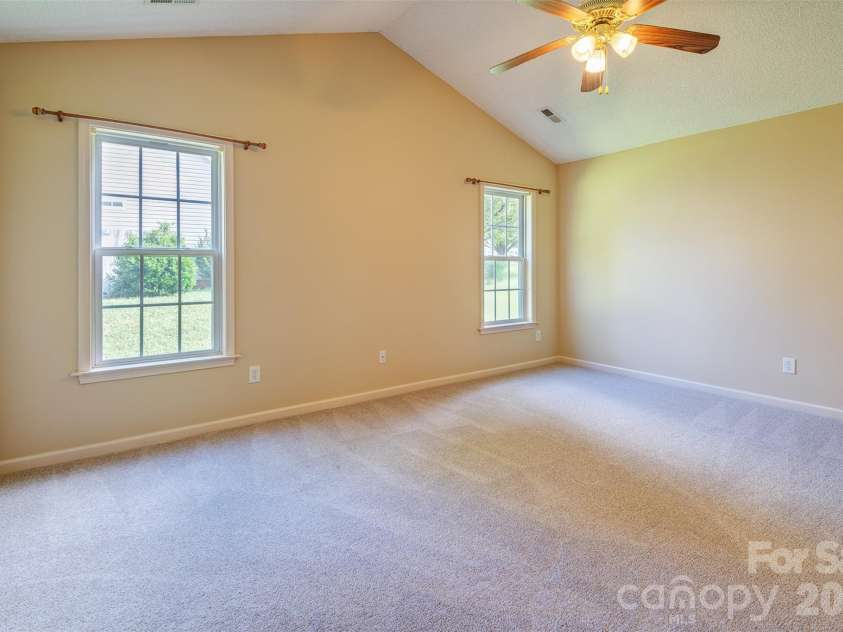 264 Cottage Ridge Road, Fletcher, NC 28732.  MLS# CAR4406301, YatesRealty ID 42386. 