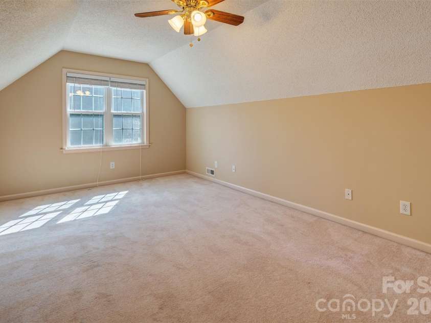264 Cottage Ridge Road, Fletcher, NC 28732.  MLS# CAR4406301, YatesRealty ID 42386. 