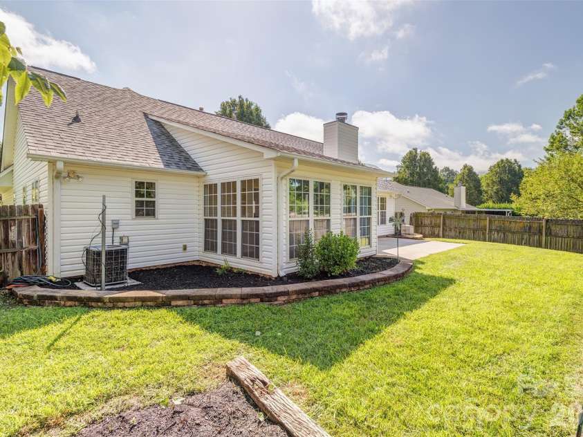 264 Cottage Ridge Road, Fletcher, NC 28732.  MLS# CAR4406301, YatesRealty ID 42386. 