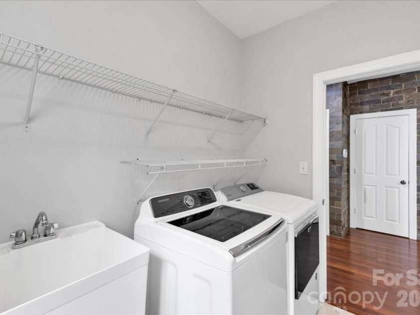 12616 Bannock Drive, Charlotte, NC 28277.  MLS# CAR4402383, YatesRealty ID 42387. 