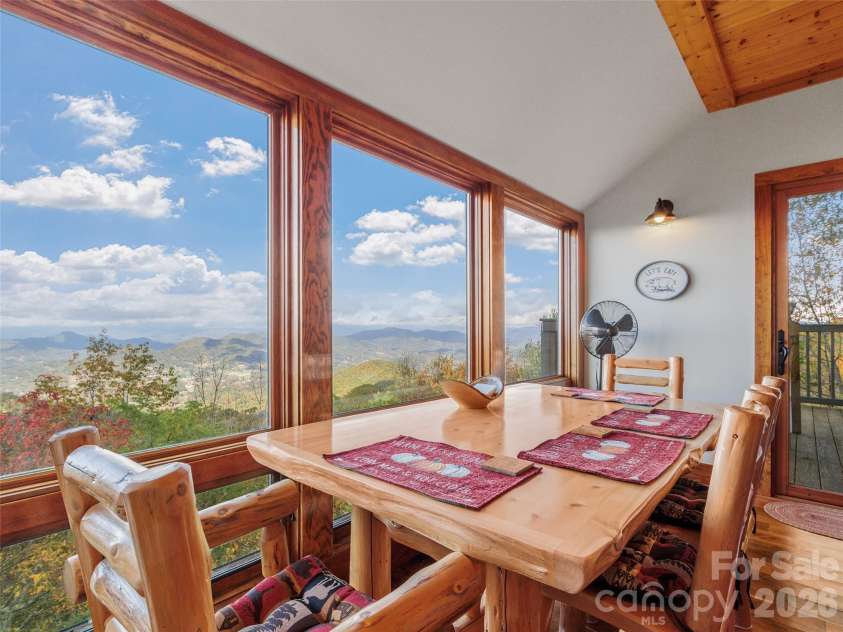 80 Slickrock Road, Burnsville, NC 28714.  MLS# CAR4310307, YatesRealty ID 4239. 