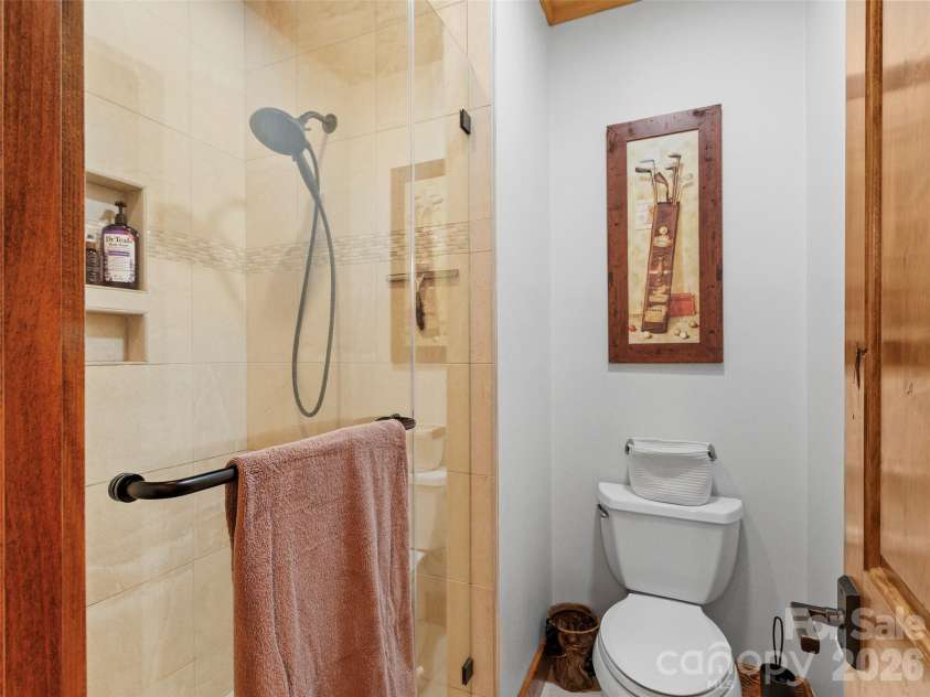 80 Slickrock Road, Burnsville, NC 28714.  MLS# CAR4310307, YatesRealty ID 4239. 