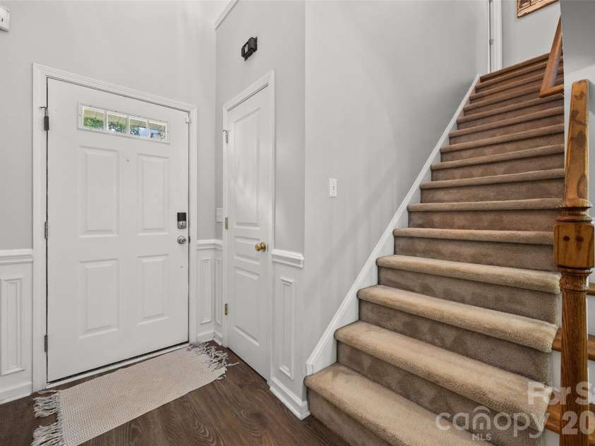 10216 Old Carolina Drive, Charlotte, NC 28214.  MLS# CAR4407197, YatesRealty ID 42390. 