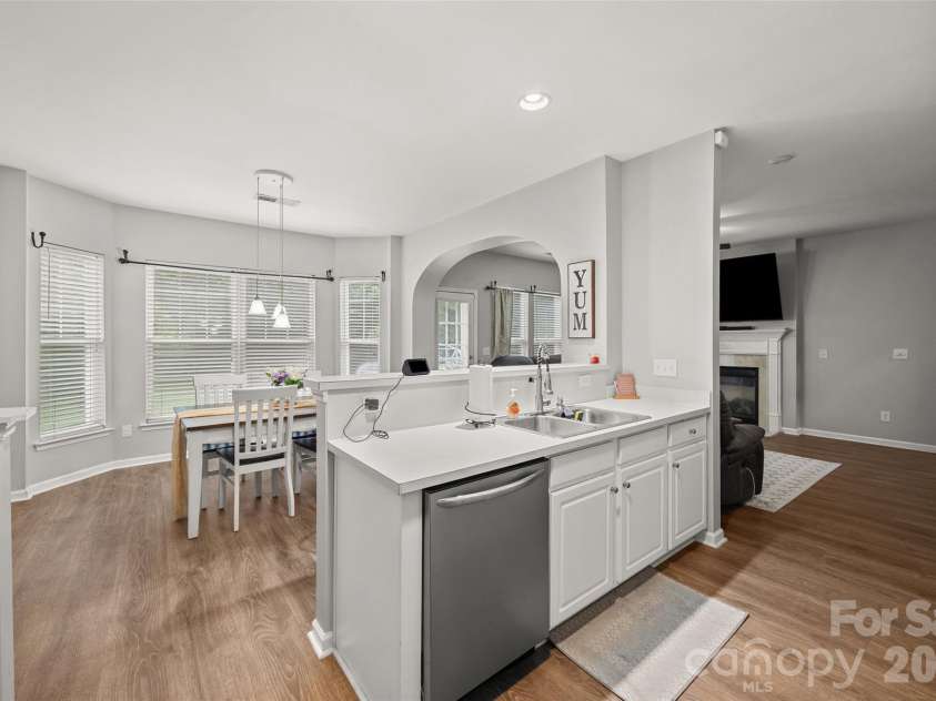 10216 Old Carolina Drive, Charlotte, NC 28214.  MLS# CAR4407197, YatesRealty ID 42390. 