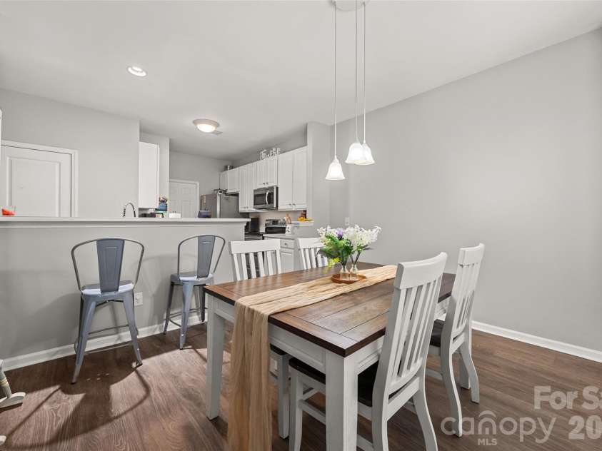 10216 Old Carolina Drive, Charlotte, NC 28214.  MLS# CAR4407197, YatesRealty ID 42390. 