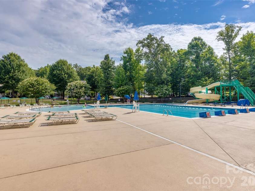 10216 Old Carolina Drive, Charlotte, NC 28214.  MLS# CAR4407197, YatesRealty ID 42390. 