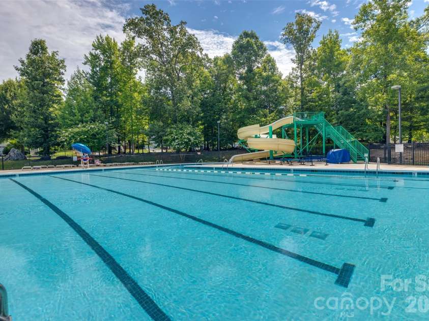 10216 Old Carolina Drive, Charlotte, NC 28214.  MLS# CAR4407197, YatesRealty ID 42390. 