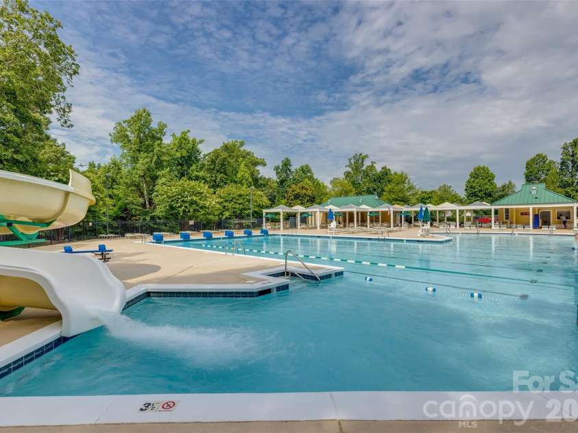 10216 Old Carolina Drive, Charlotte, NC 28214.  MLS# CAR4407197, YatesRealty ID 42390. 